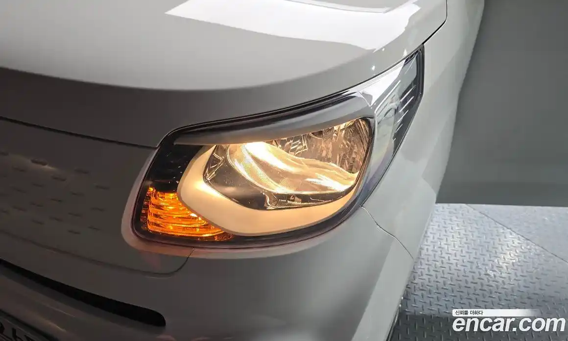 Kia Ray 2022 1.0 автомат (гидро), фото 8