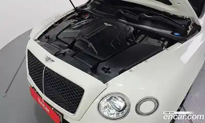 Bentley Bentayga 2019 4.0 гидро, миниатюра 6