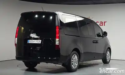 Hyundai Staria, 2025, 9 951 км