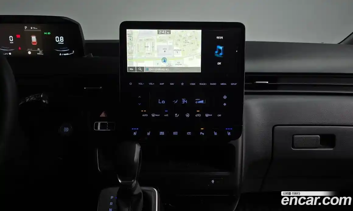 Hyundai Staria 2025 2.2 автомат (гидро), фото 19