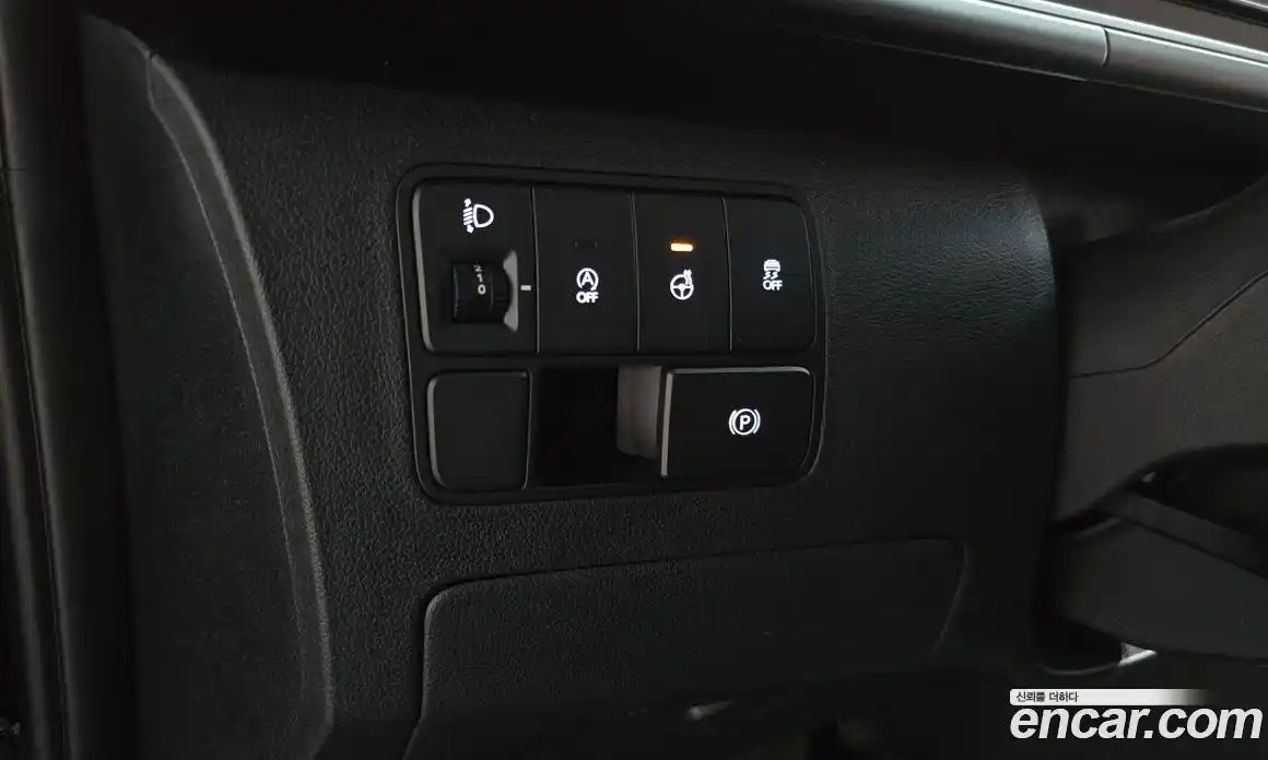 Hyundai Staria 2025 2.2 автомат (гидро), фото 24
