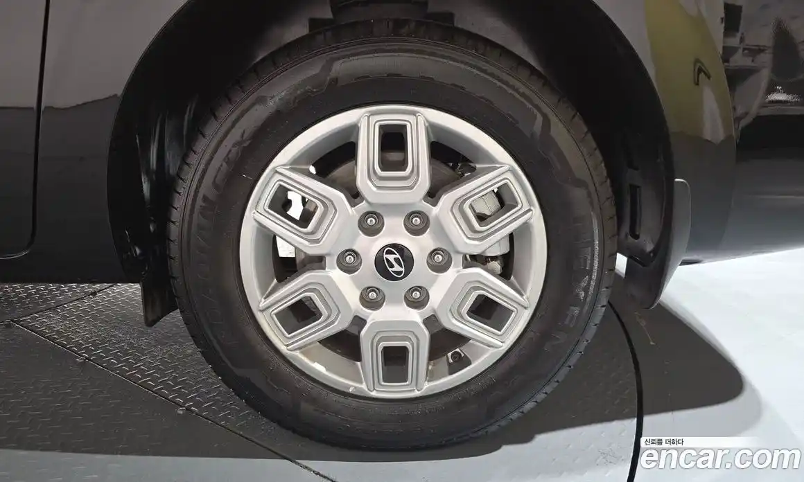 Hyundai Staria 2025 2.2 автомат (гидро), фото 6