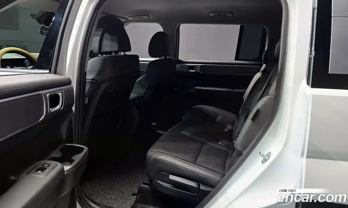 Hyundai Santa Fe 2024 2.5 автомат (гидро), фото 18