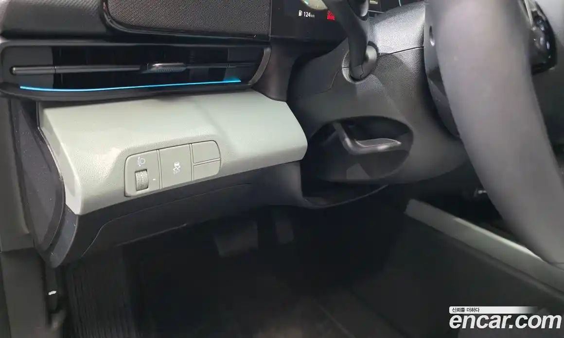 Hyundai Avante 2024 1.6 автомат (гидро), фото 15