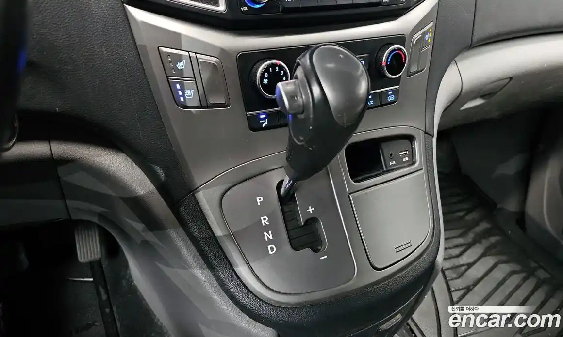 Hyundai Starex 2019 2.5 автомат (гидро), фото 9