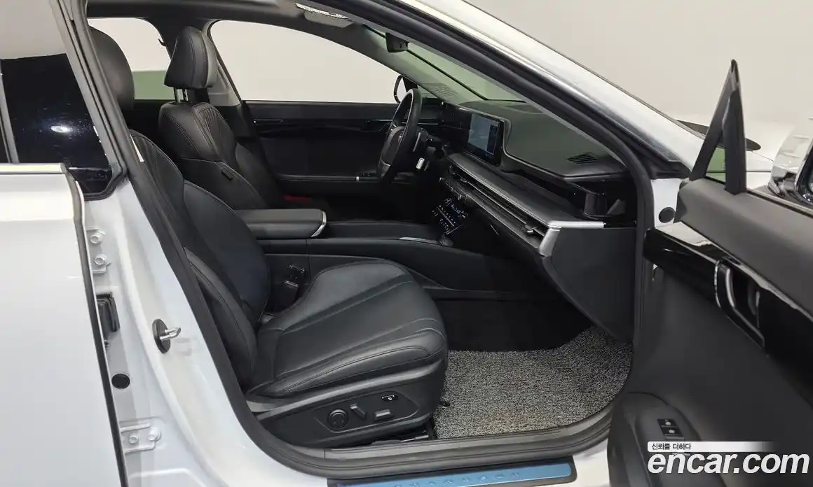 Hyundai Grandeur 2022 2.5 автомат (гидро), фото 17