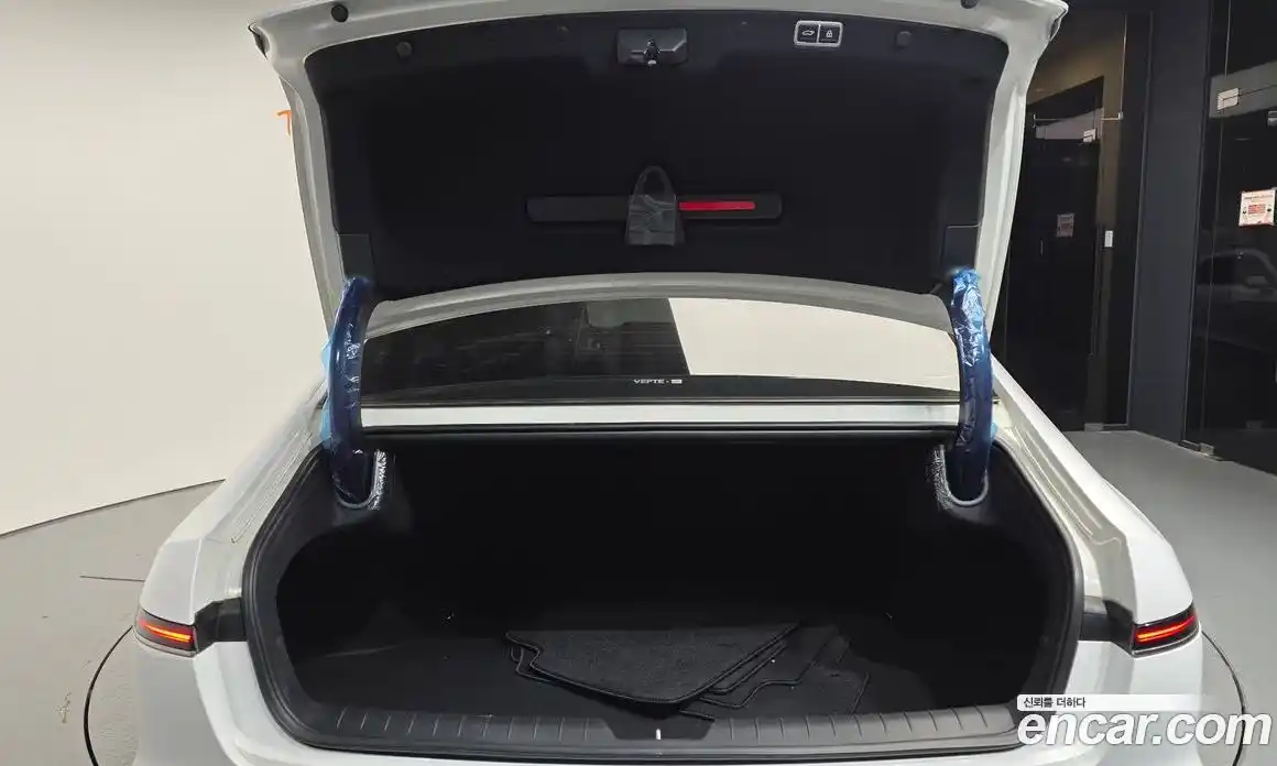 Hyundai Grandeur 2022 2.5 автомат (гидро), фото 26