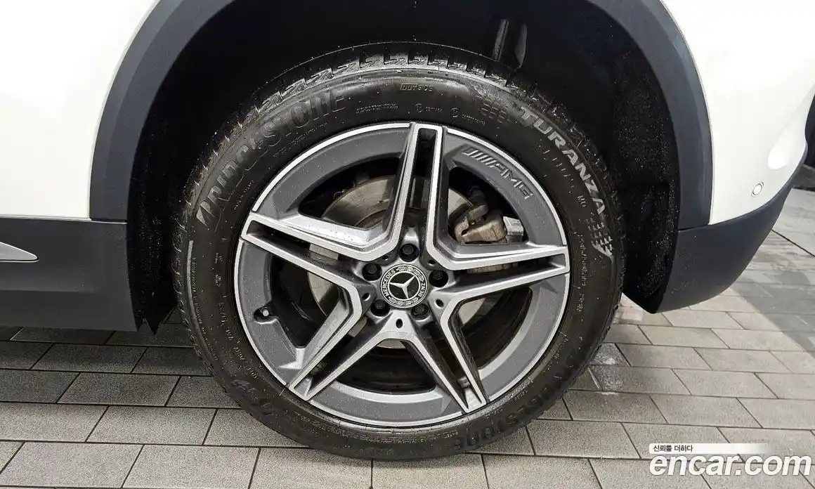 Mercedes-Benz GLA-Class 2023 2.0 гидро, фото 7 Mercedes-Benz GLA-Class 2023 2.0 гидро, фото 7