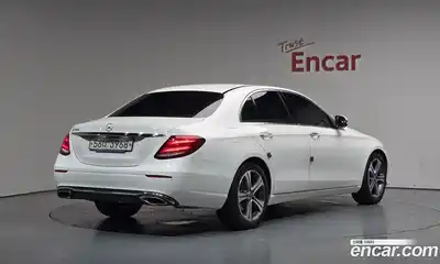 Mercedes-Benz E-Class, 2018, 91 526 км