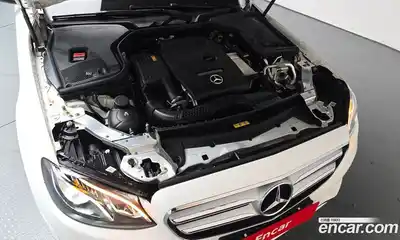 Mercedes-Benz E-Class 2018 2.0 автомат (гидро), миниатюра 5