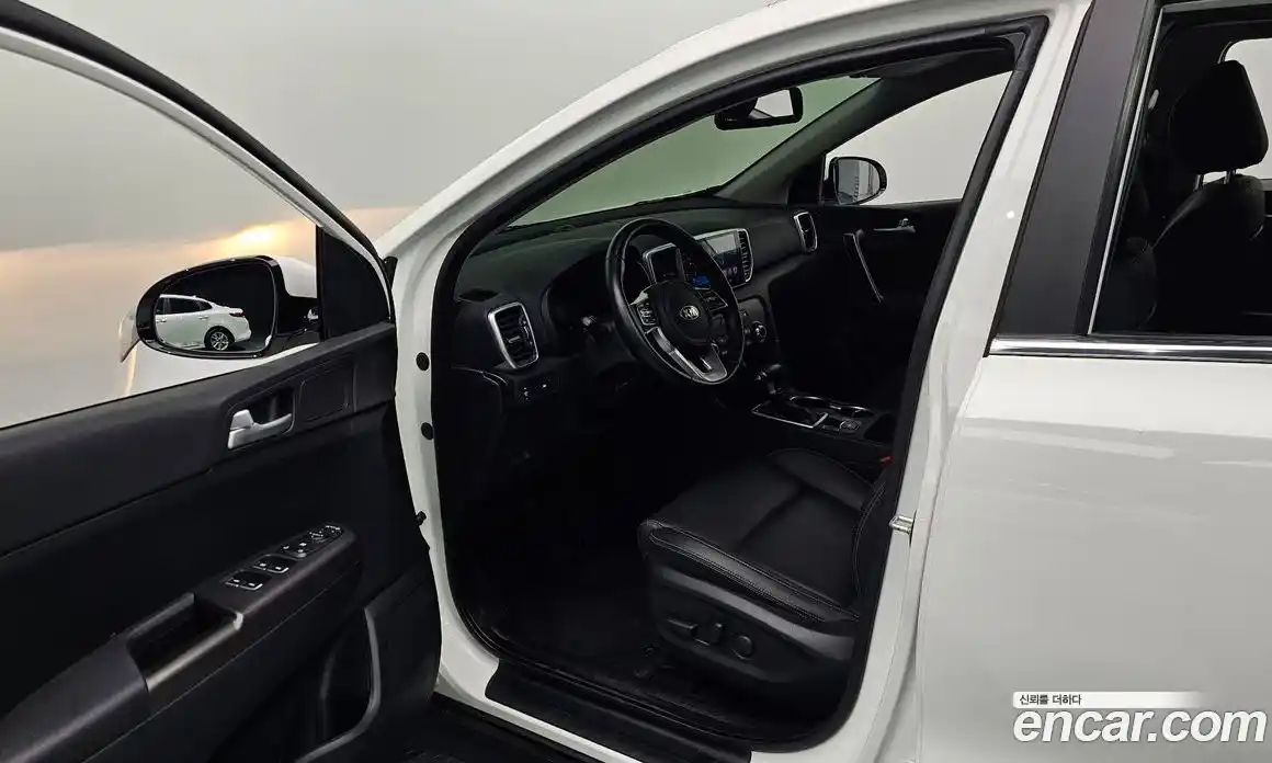 Kia Sportage 2021 2.0 автомат (гидро), фото 13