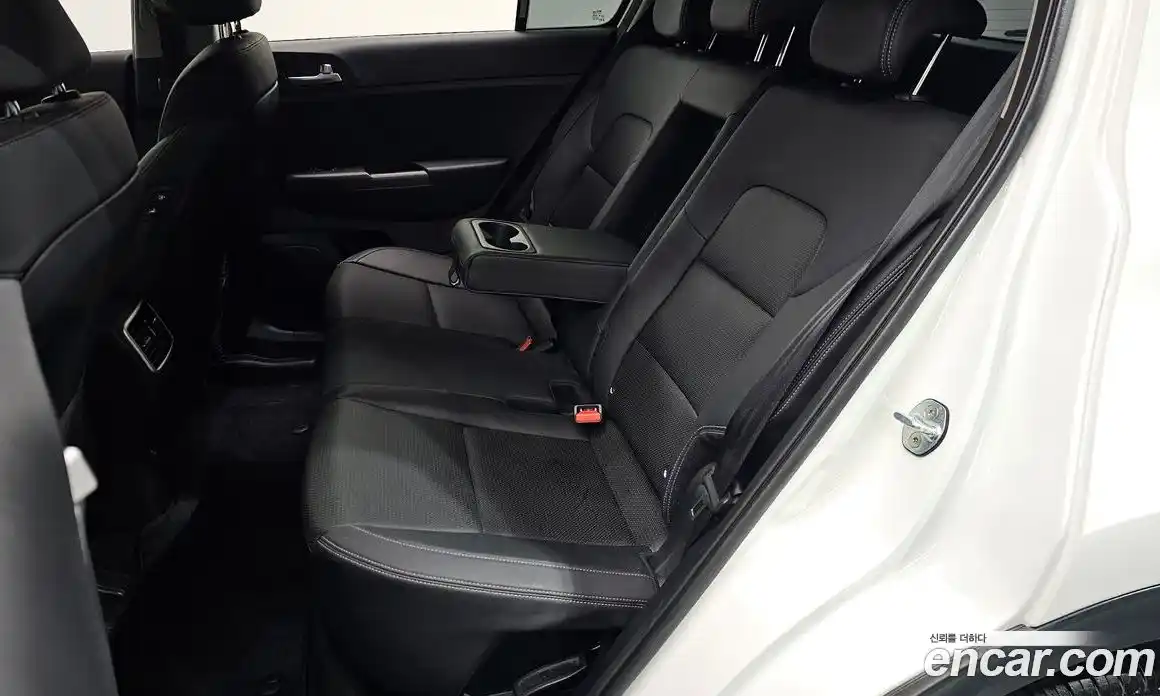 Kia Sportage 2021 2.0 автомат (гидро), фото 17