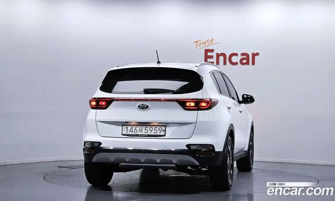 Kia Sportage 2021 2.0 автомат (гидро), фото 4