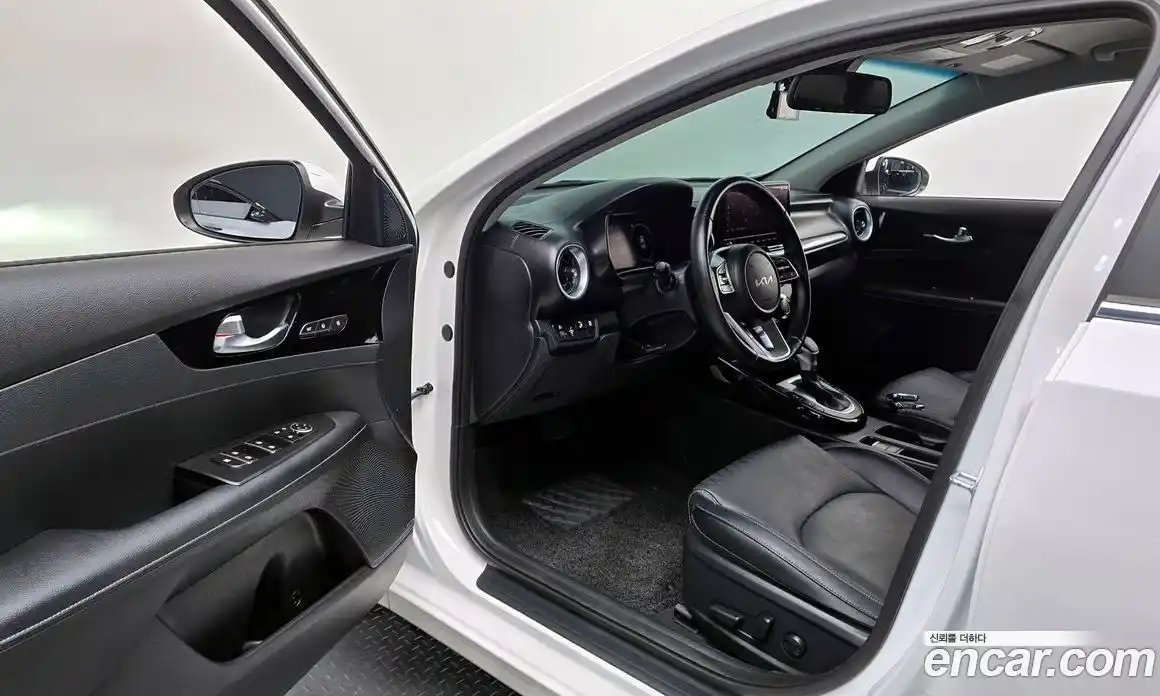 Kia K3 2021 1.6 автомат (гидро), фото 13