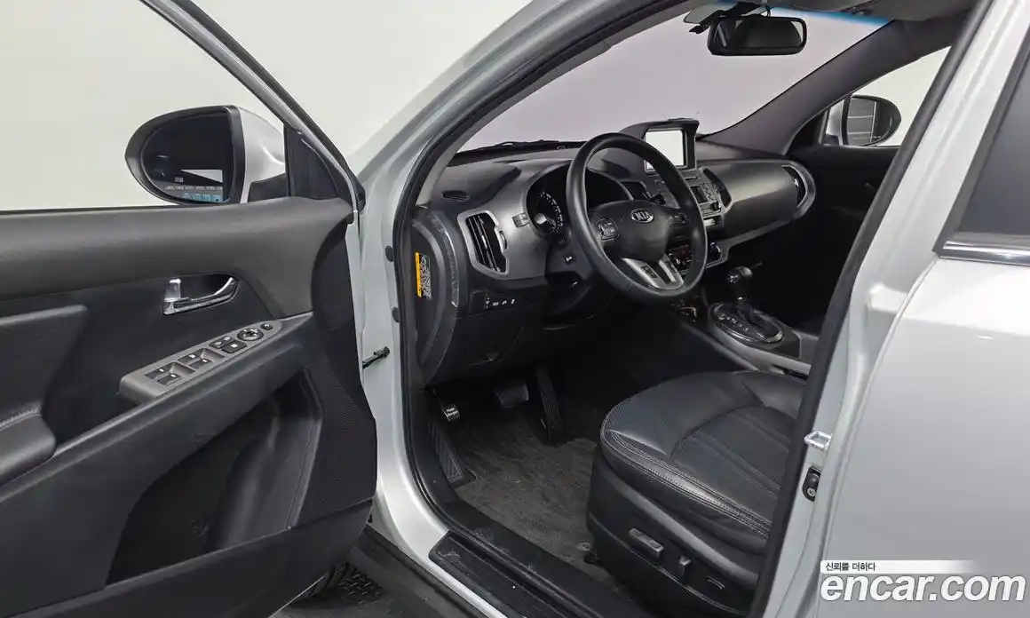 Kia Sportage 2015 2.0 автомат (гидро), фото 13