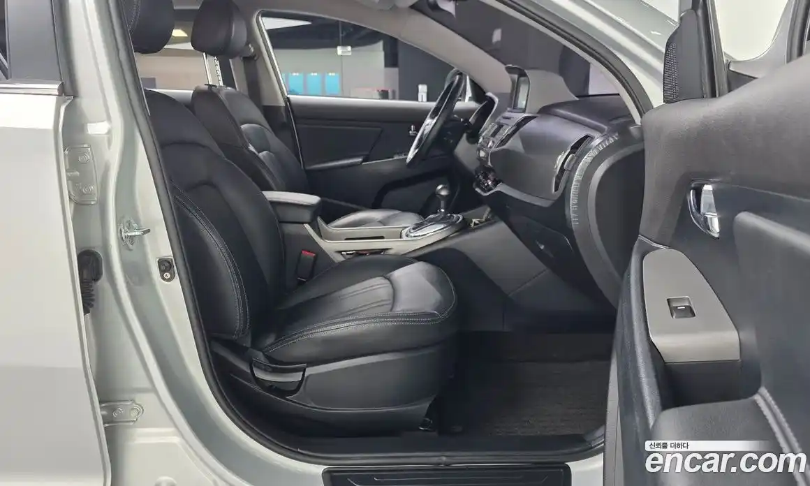 Kia Sportage 2015 2.0 автомат (гидро), фото 17