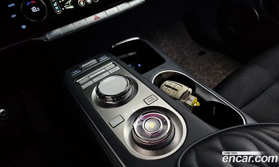 Genesis GV70 2021 2.2 автомат (гидро), фото 9