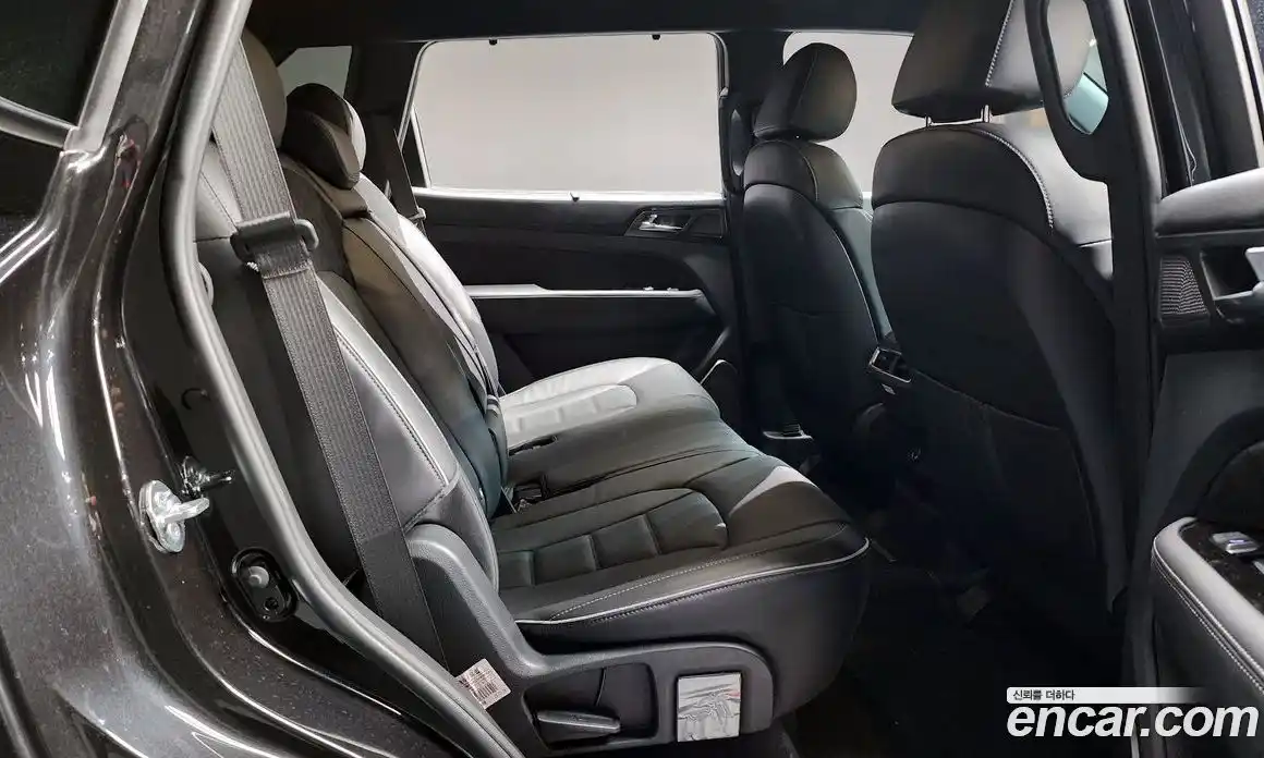 SsangYong Rexton 2025 2.2 автомат (гидро), фото 17