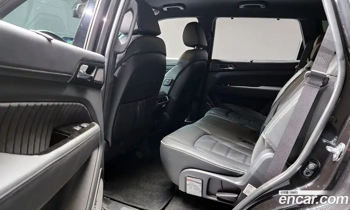 SsangYong Rexton 2025 2.2 автомат (гидро), фото 18