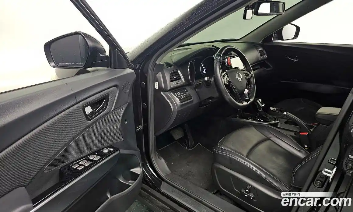 SsangYong TIBOLI 2019 1.6 автомат (гидро), фото 13