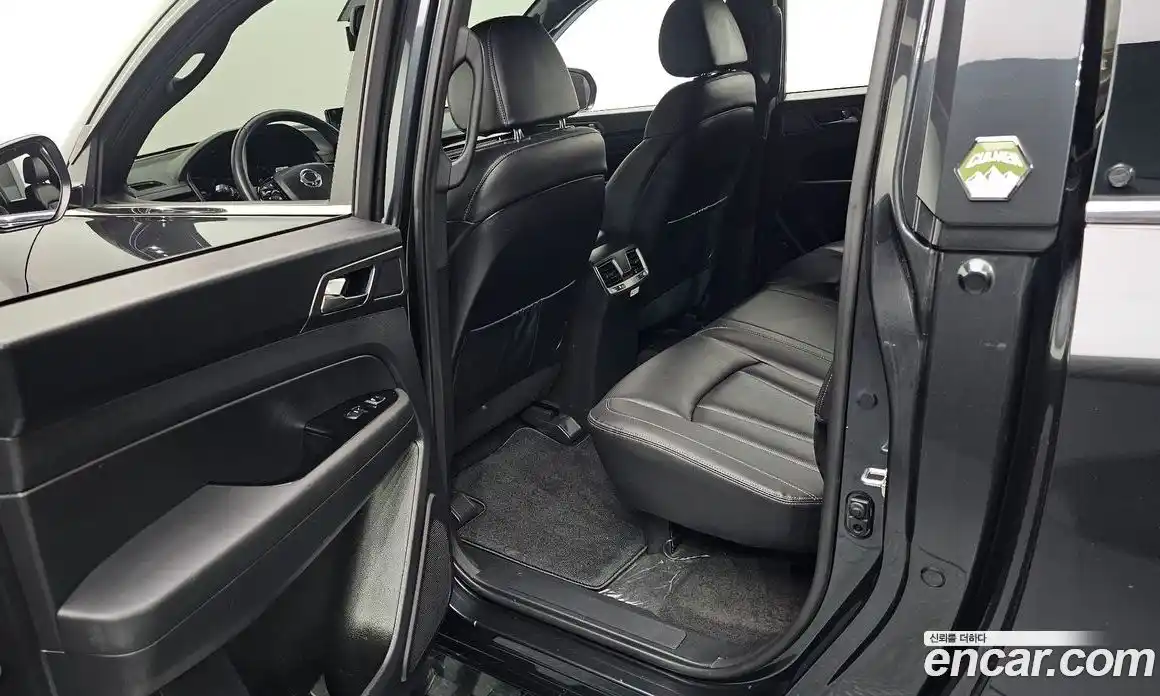 SsangYong Rexton 2024 2.2 автомат (гидро), фото 11