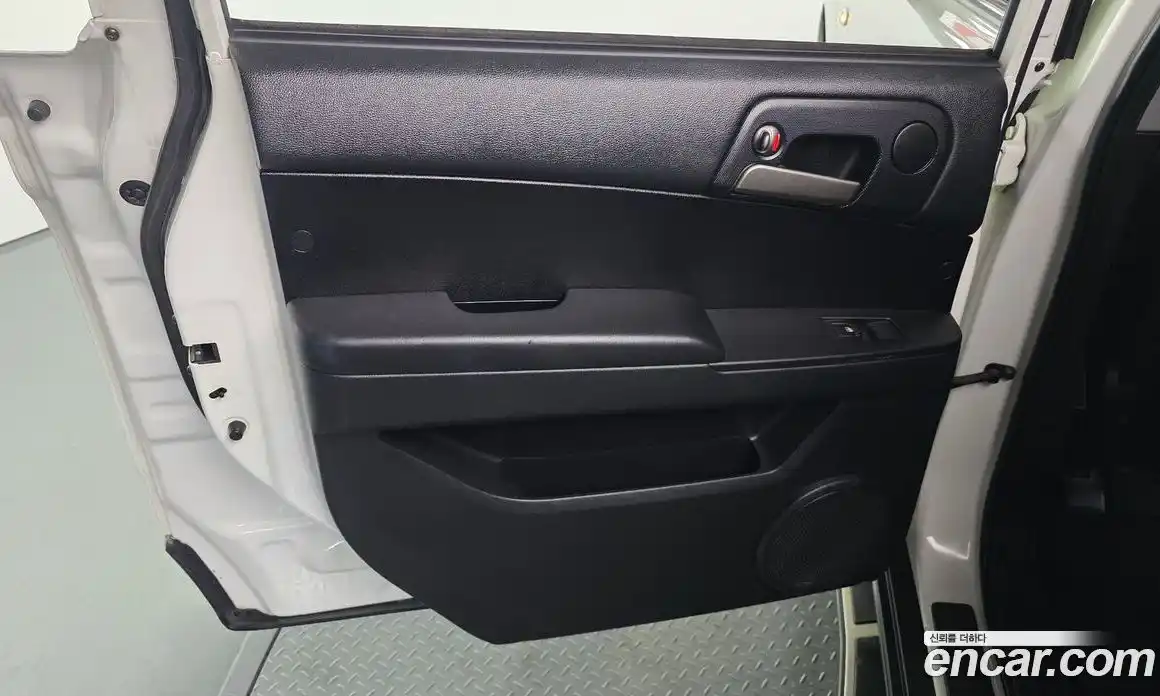 SsangYong Korando 2012 2.0 автомат (гидро), фото 15