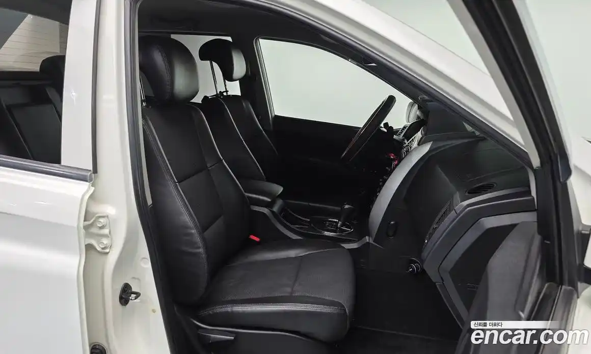 SsangYong Korando 2012 2.0 автомат (гидро), фото 16