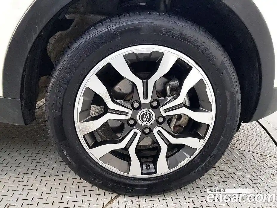 SsangYong Korando 2015 2.2 автомат (гидро), фото 20