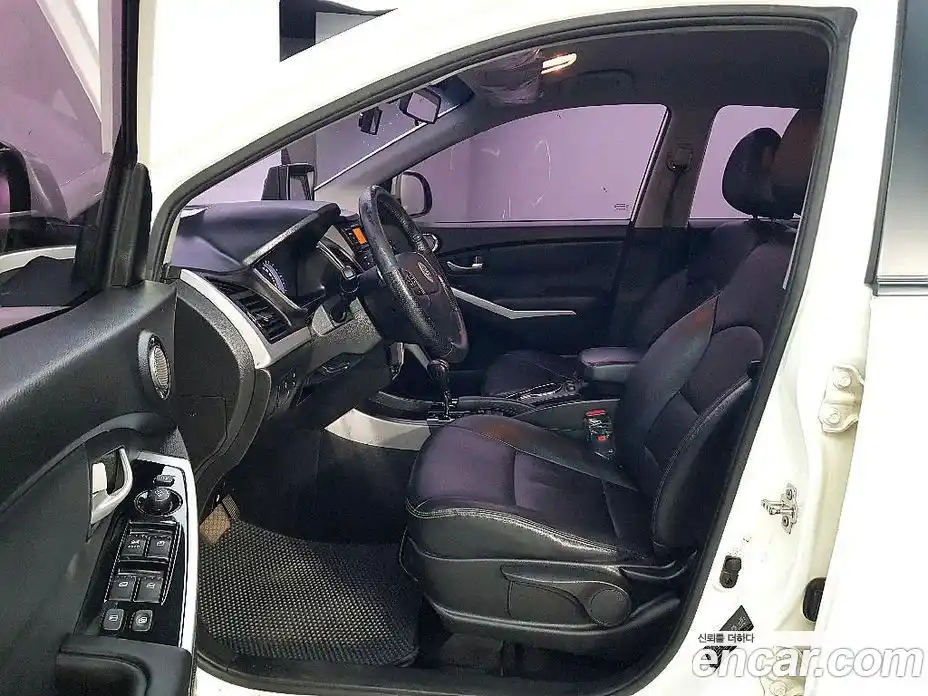 SsangYong Korando 2015 2.2 автомат (гидро), фото 7