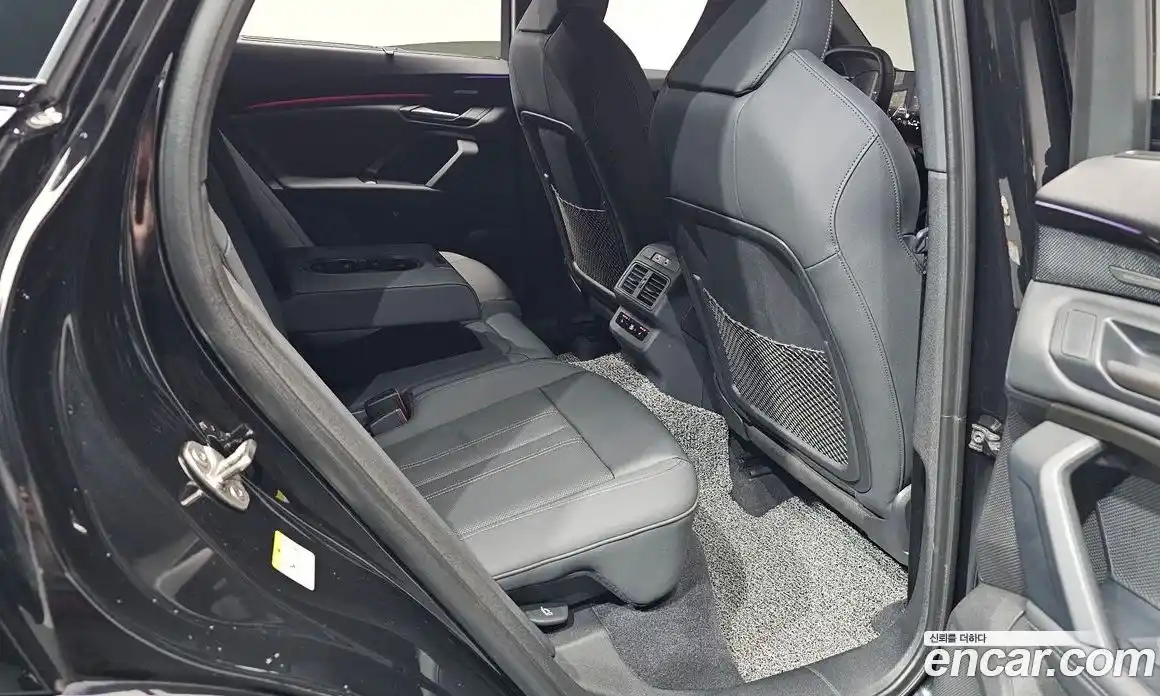 Audi Q5 2025 2.0 автомат (гидро), фото 16