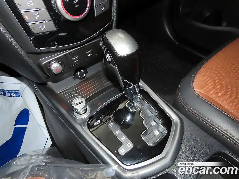 SsangYong TIBOLI 2017 1.6 автомат (гидро), фото 12