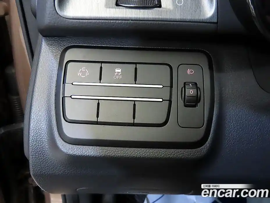 SsangYong TIBOLI 2017 1.6 автомат (гидро), фото 13
