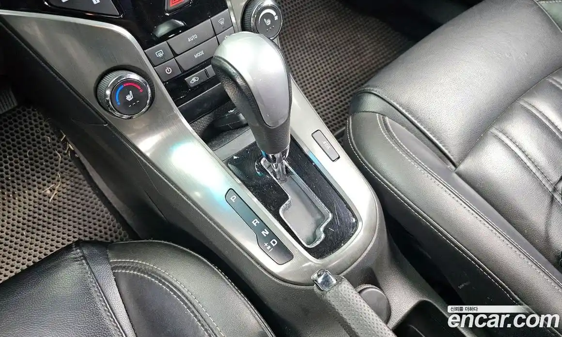 Chevrolet Cruze 2013 1.8 автомат (гидро), фото 9