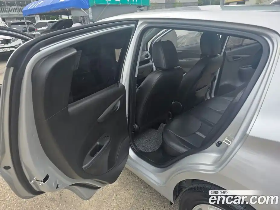 Chevrolet Spark 2019 1.0 автомат (гидро), фото 11