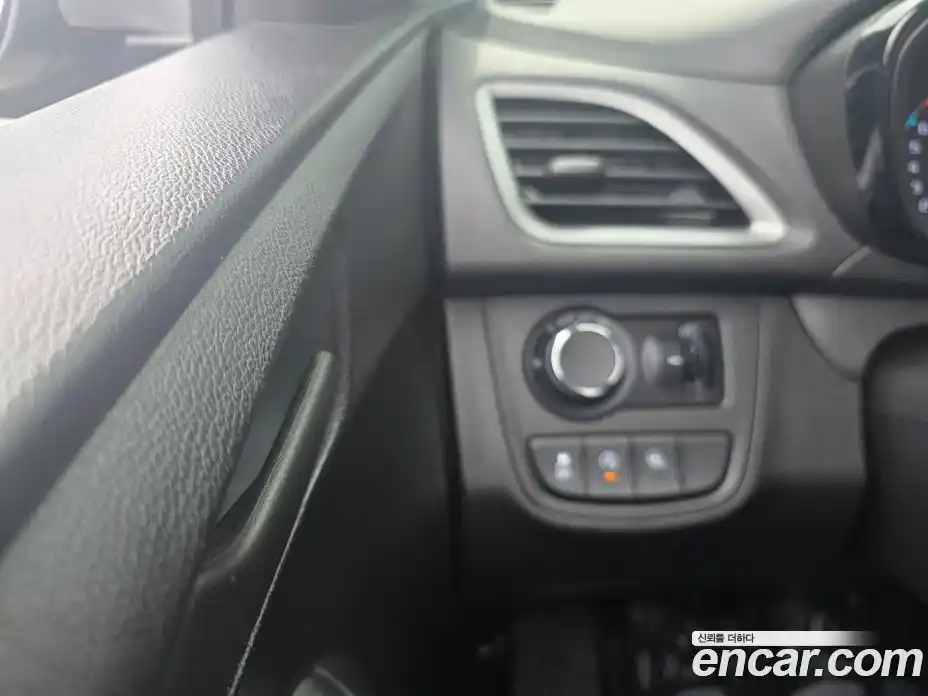 Chevrolet Spark 2019 1.0 автомат (гидро), фото 17