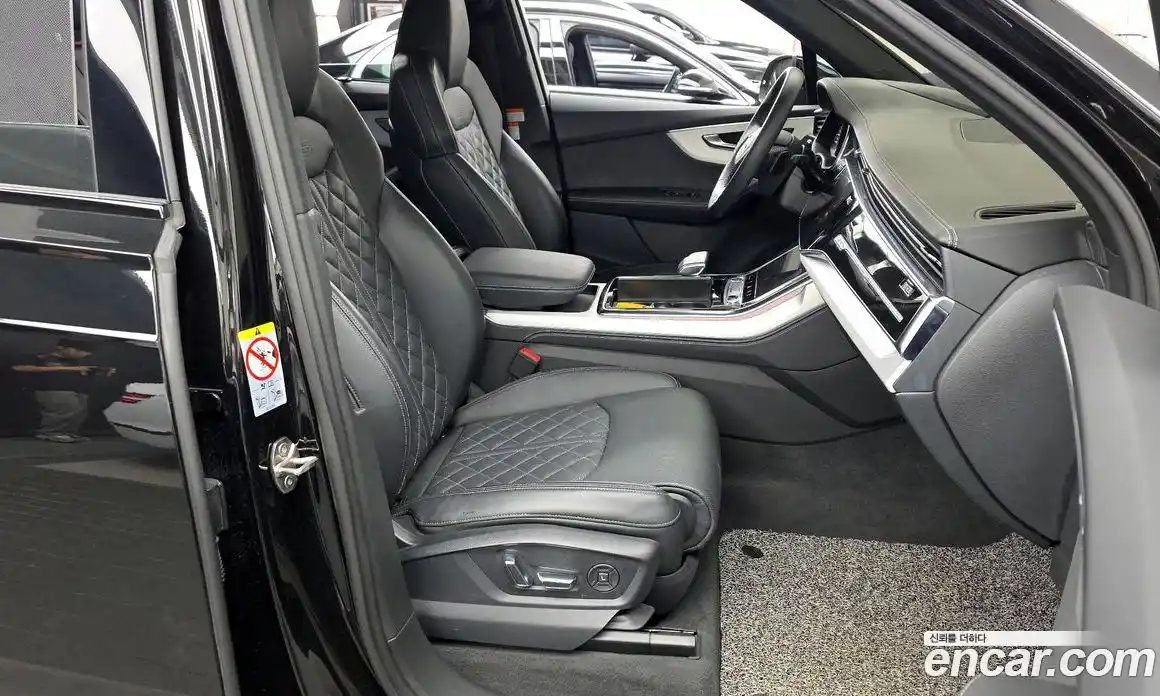 Audi Q7 2023 3.0 автомат (гидро), фото 11