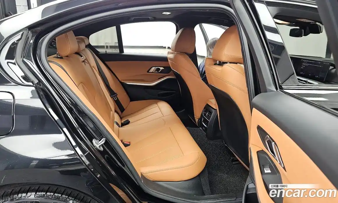 BMW 3 серия 2024 2.0 автомат (гидро), фото 12