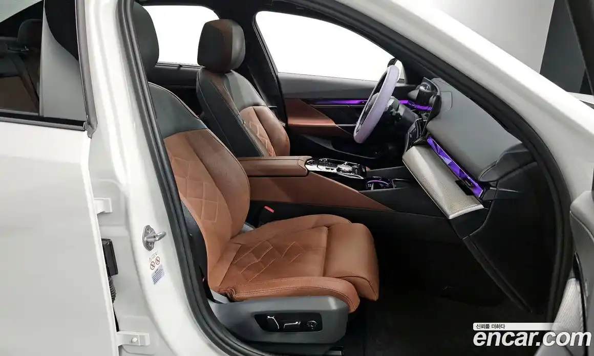 BMW 5 серия 2024 2.0 автомат (гидро), фото 18