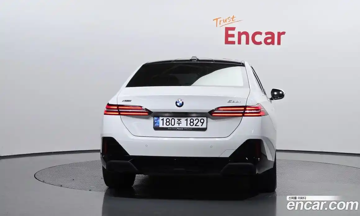 BMW 5 серия 2024 2.0 автомат (гидро), фото 4