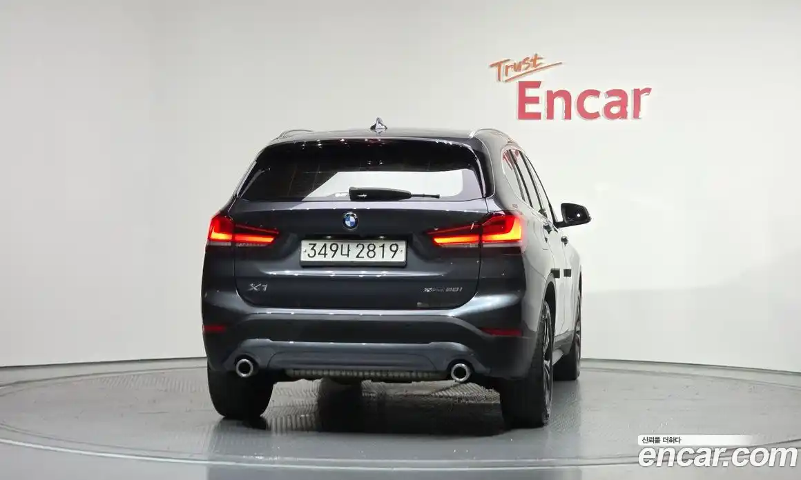 BMW X1 2020 2.0 автомат (гидро), фото 4