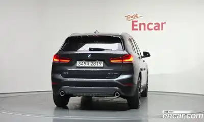 BMW X1 2020 2.0 автомат (гидро), миниатюра 4