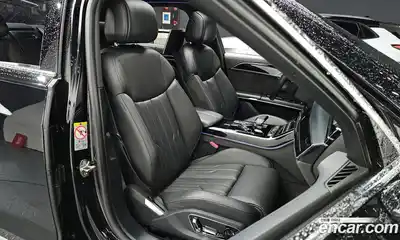 Audi A8 2020 3.0 автомат (гидро), миниатюра 12