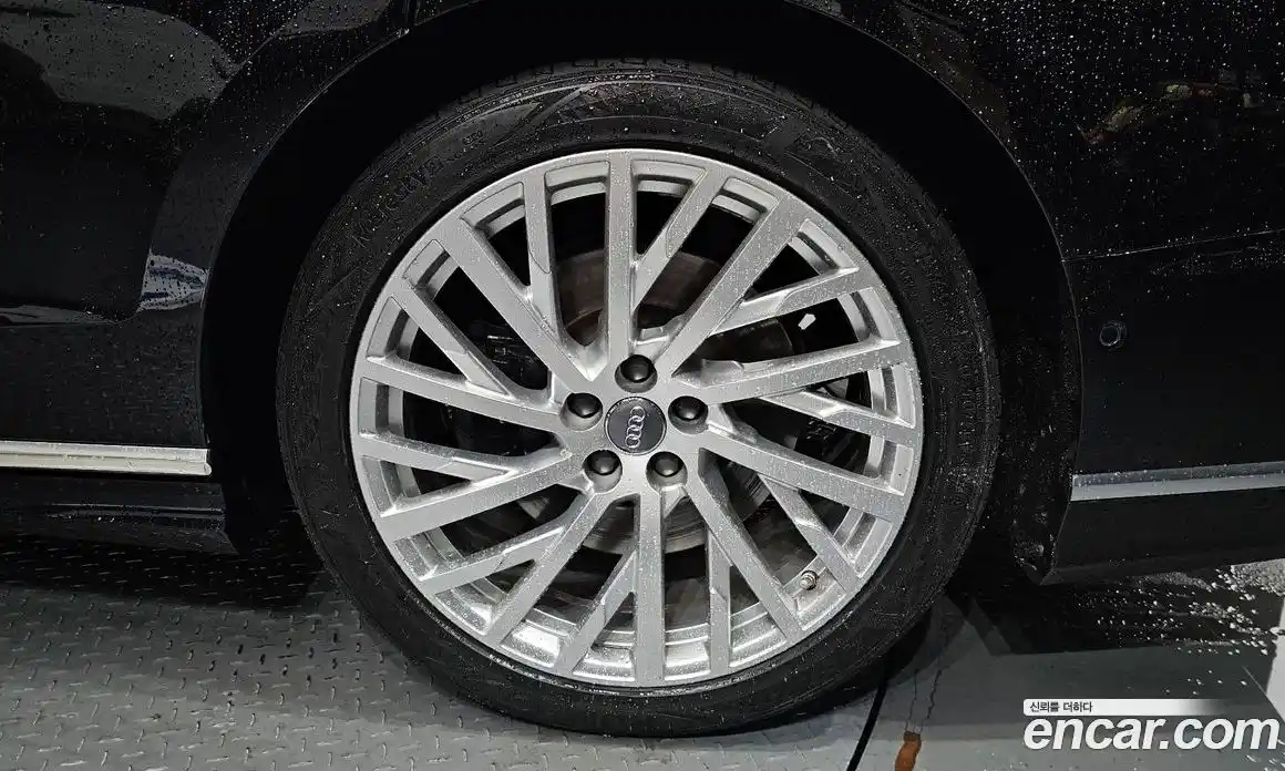 Audi A8 2020 3.0 автомат (гидро), фото 6