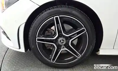 Mercedes-Benz CLA-Class 2022 2.0 гидро, миниатюра 5 Mercedes-Benz CLA-Class 2022 2.0 гидро, миниатюра 5