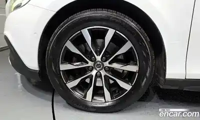 Volvo V40 2019 2.0 автомат (гидро), миниатюра 5