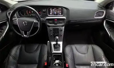 Volvo V40 2019 2.0 автомат (гидро), миниатюра 7