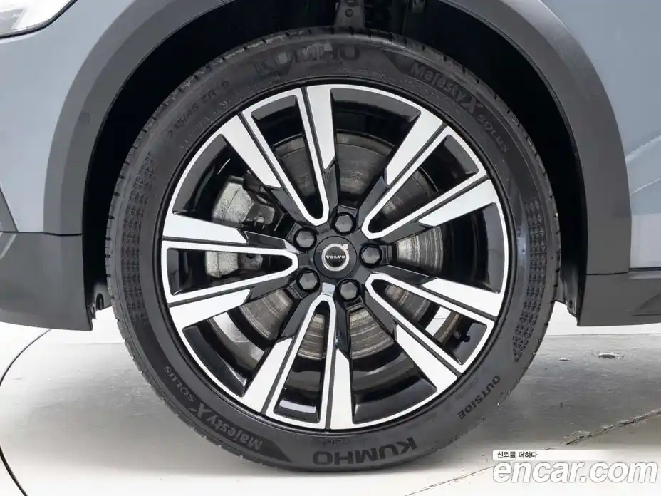 Volvo V60 2021 2.0 автомат (гидро), фото 5