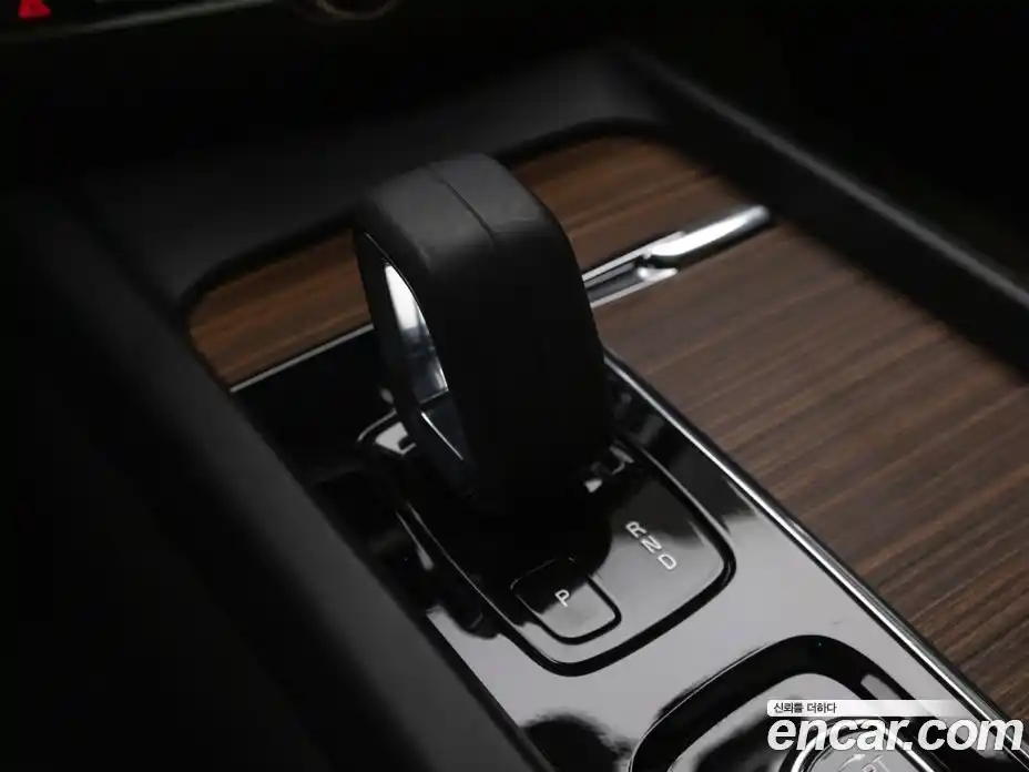 Volvo V60 2021 2.0 автомат (гидро), фото 9
