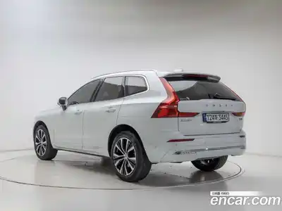 Volvo XC60 2023 2.0 автомат (гидро), миниатюра 2