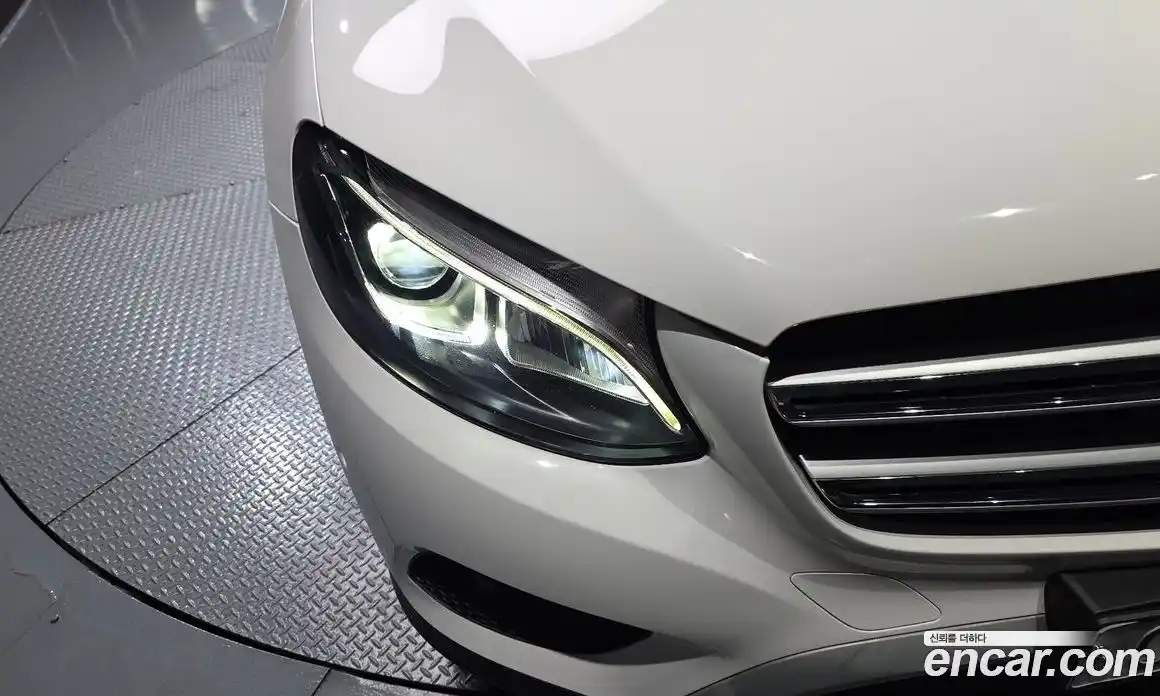 Mercedes-Benz GLC-Class 2019 2.0 автомат (гидро), фото 8